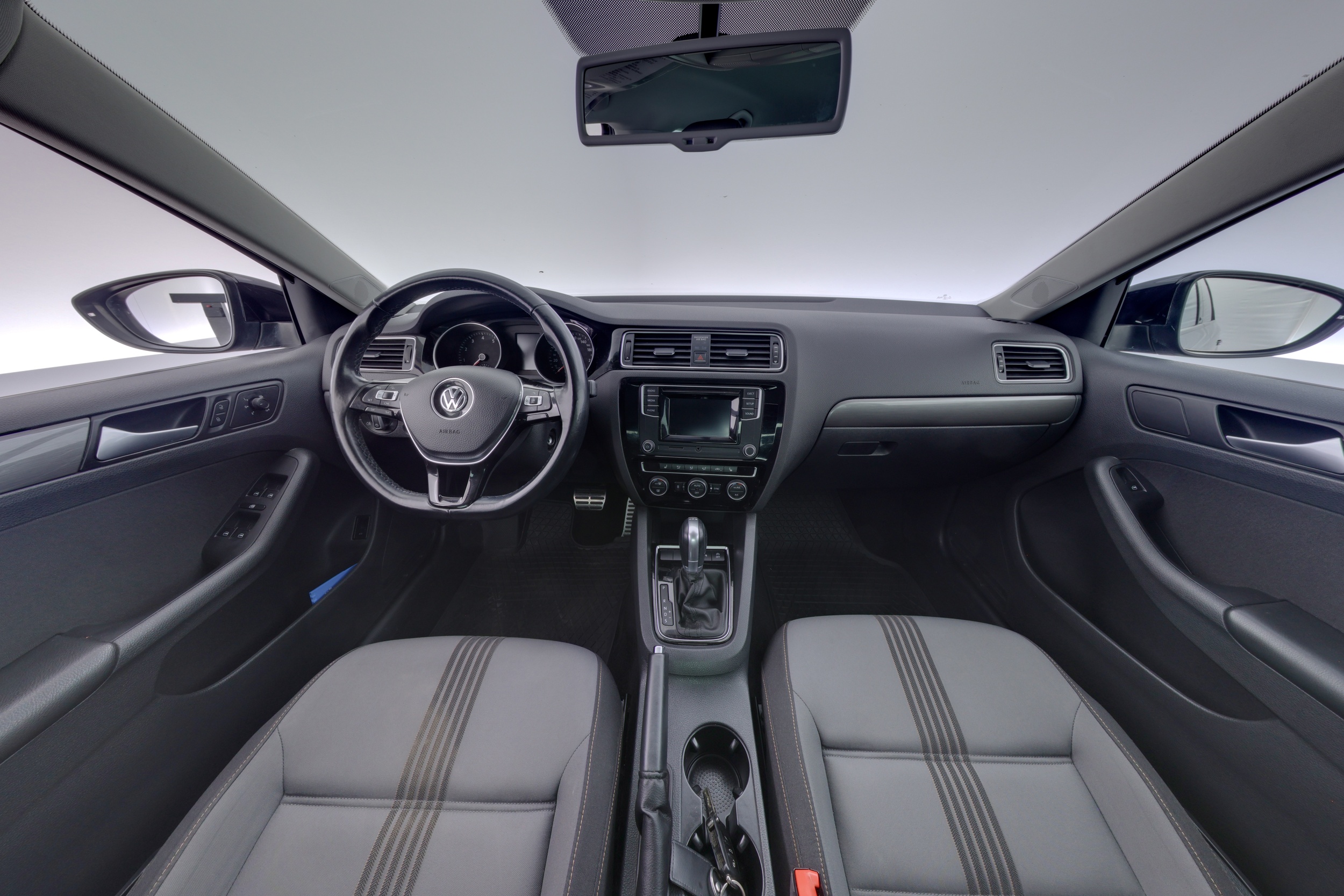 VOLKSWAGEN Jetta 2016