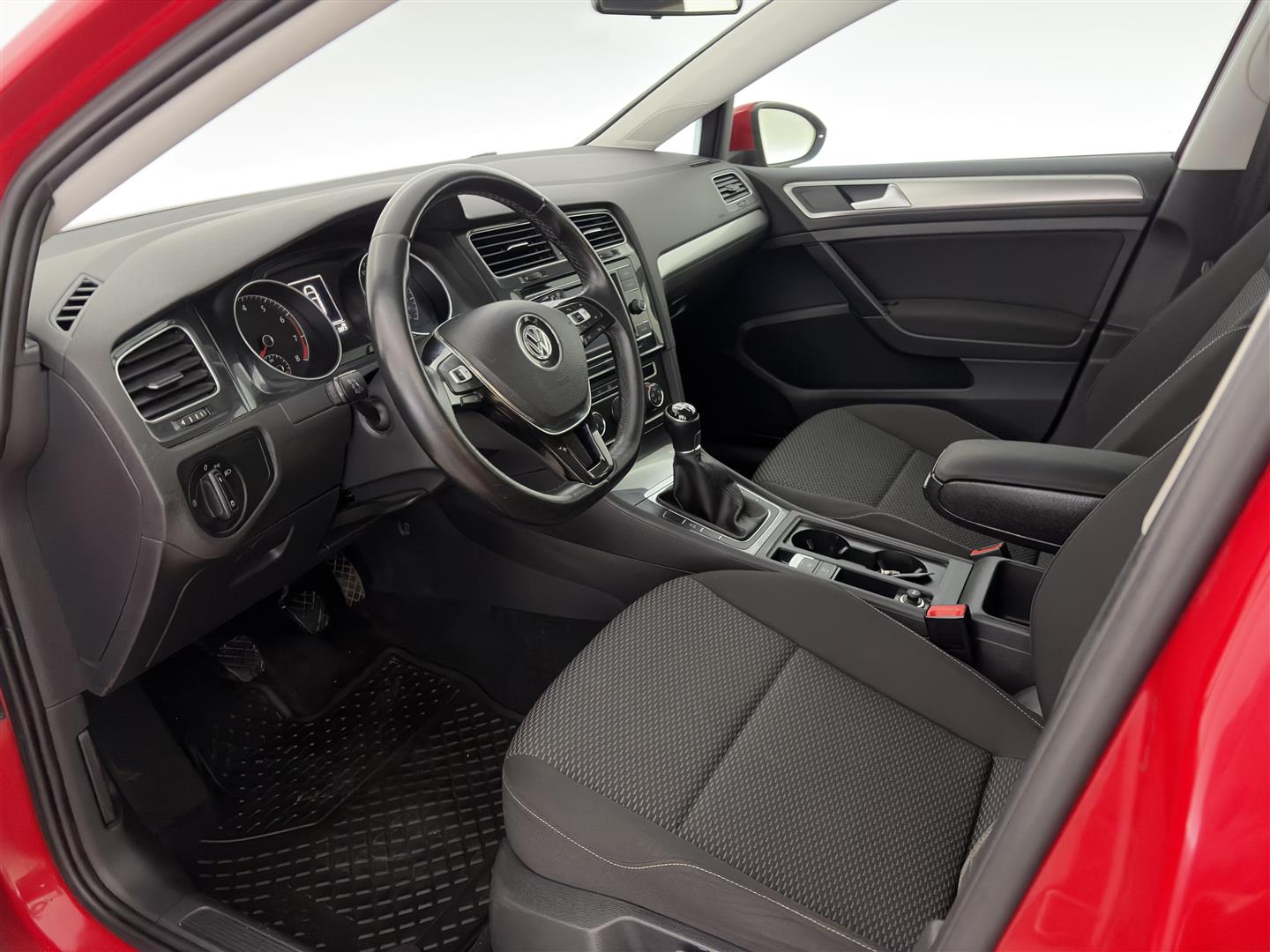 VOLKSWAGEN Golf 2018