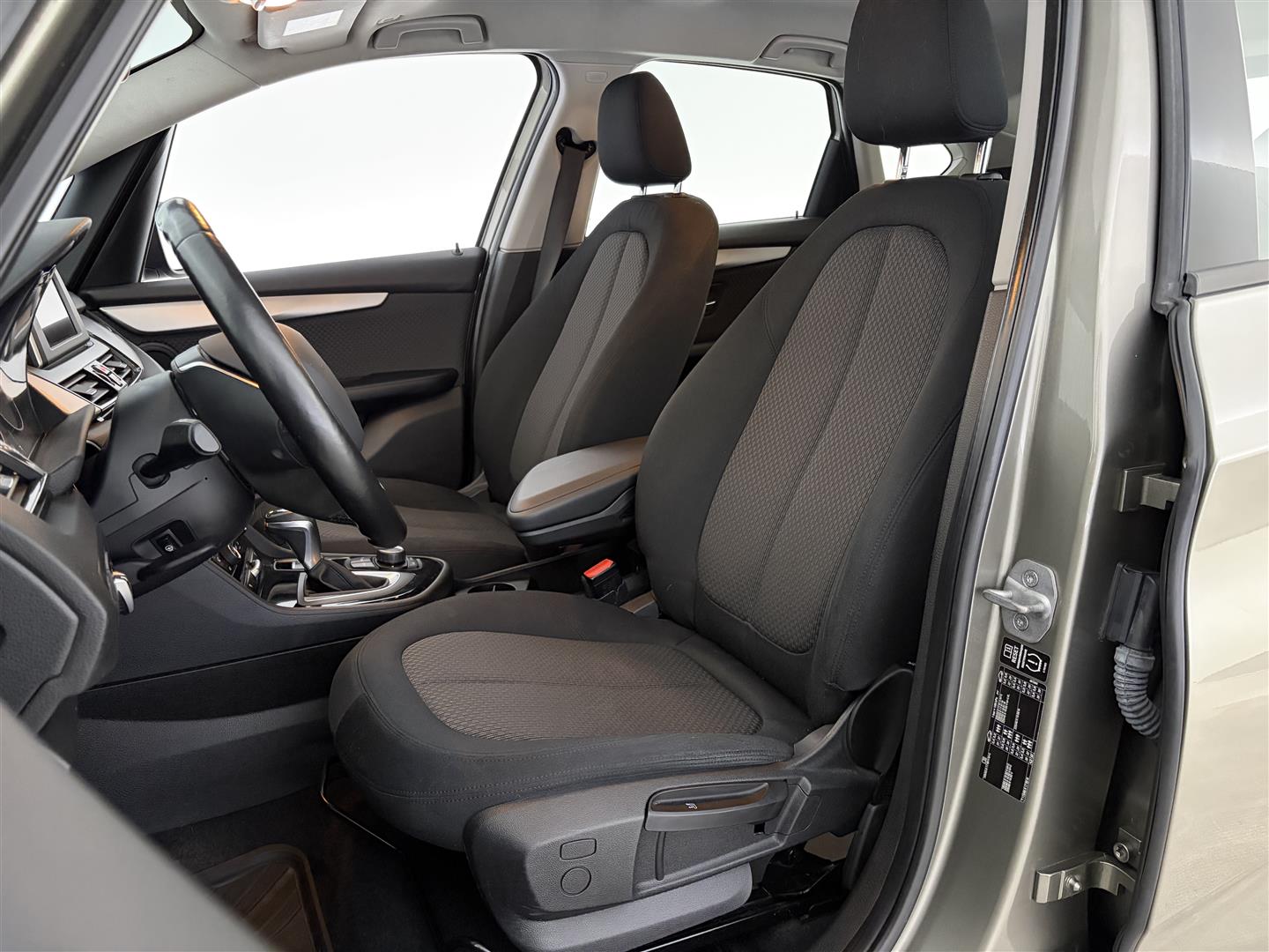 BMW 218 2015