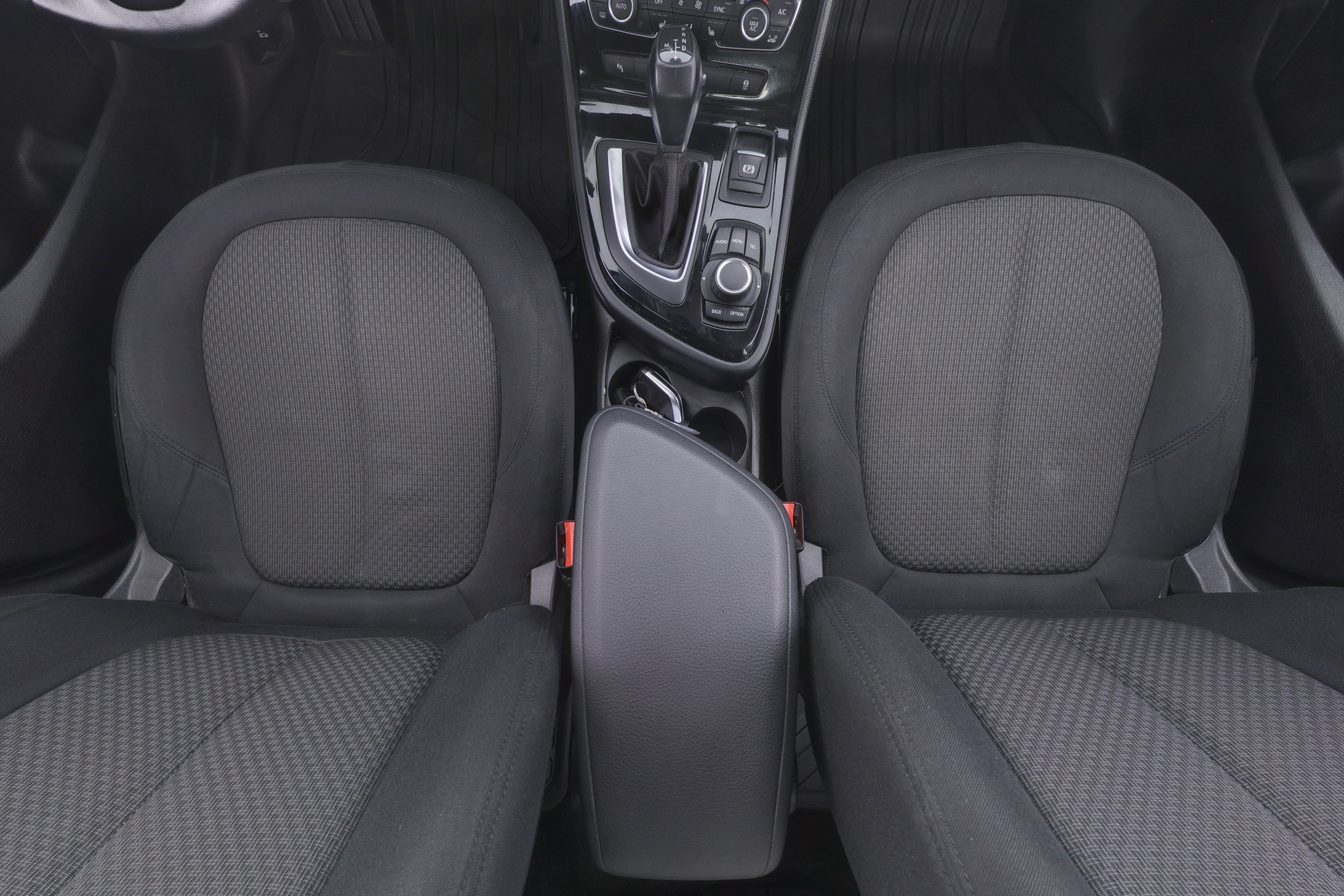 BMW 218 2015