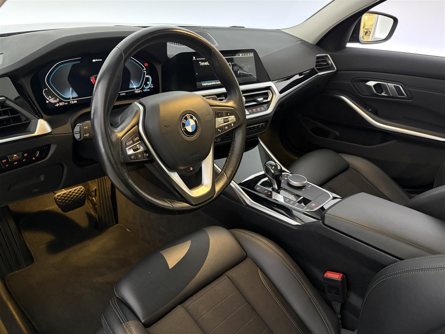 BMW 320 2021