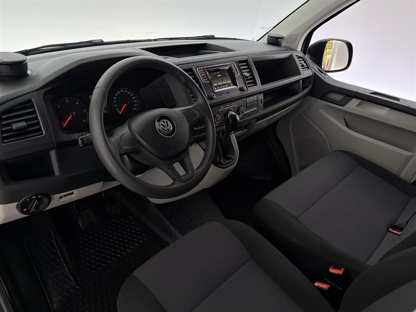 VOLKSWAGEN Transporter 2015