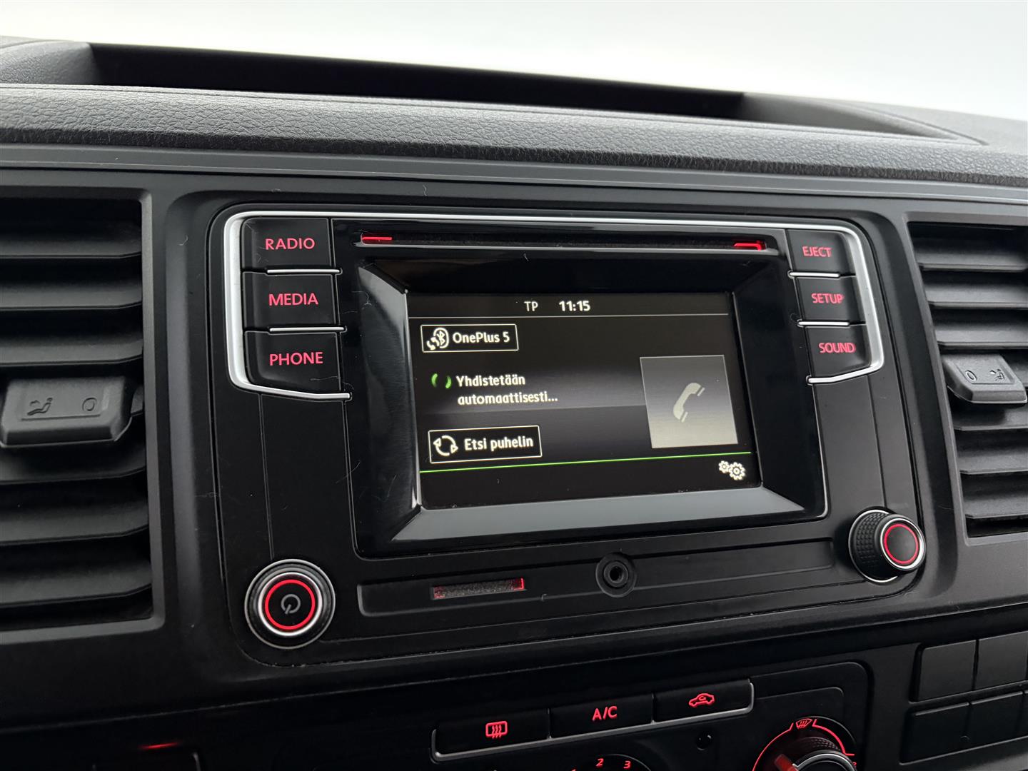 VOLKSWAGEN Transporter 2015