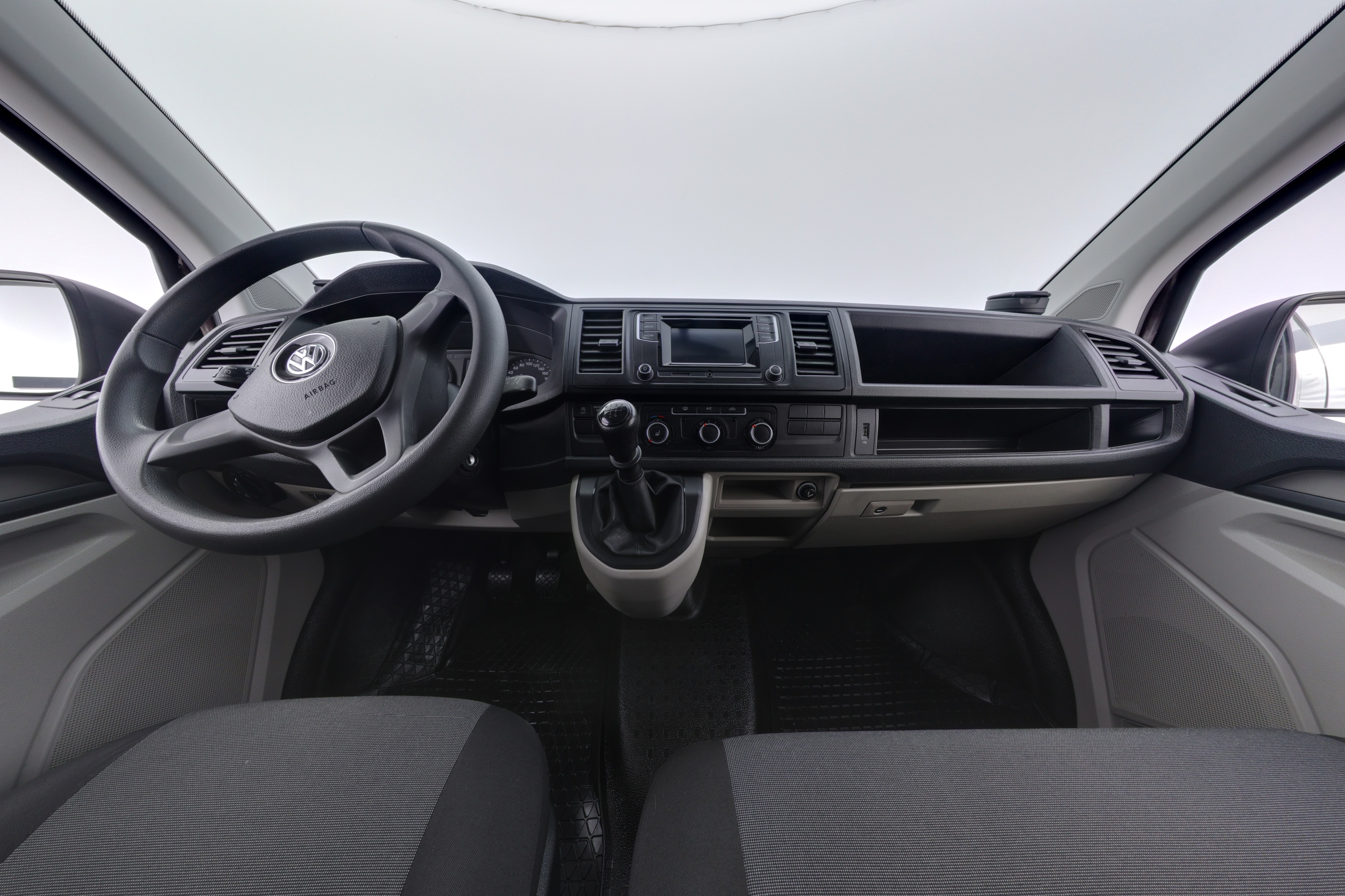 VOLKSWAGEN Transporter 2015