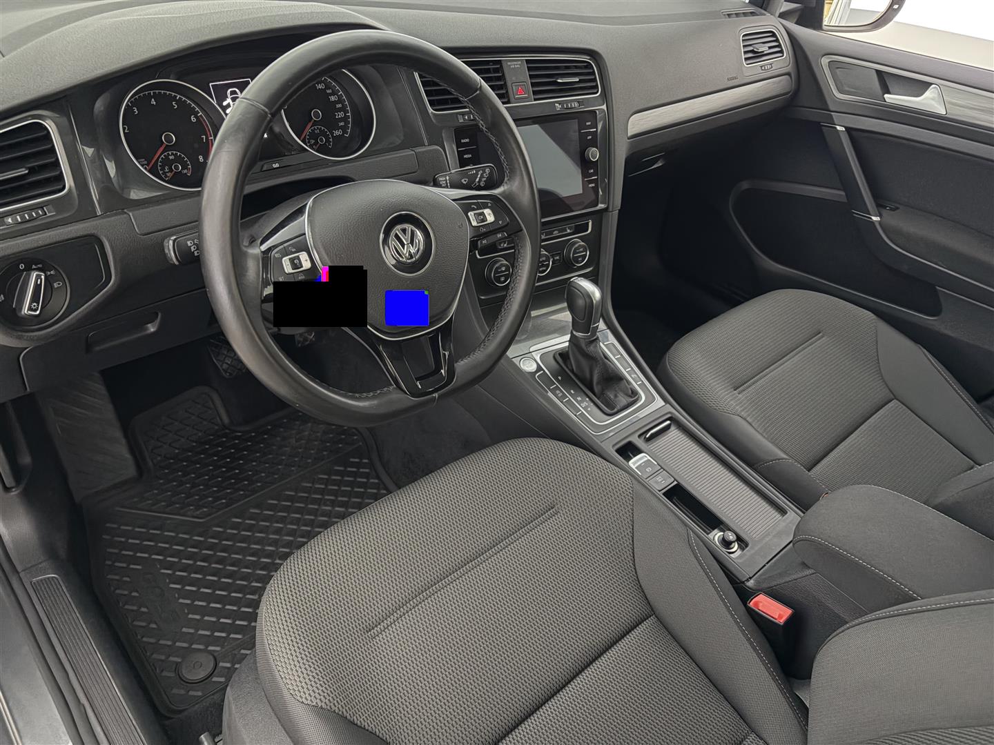 VOLKSWAGEN Golf 2017