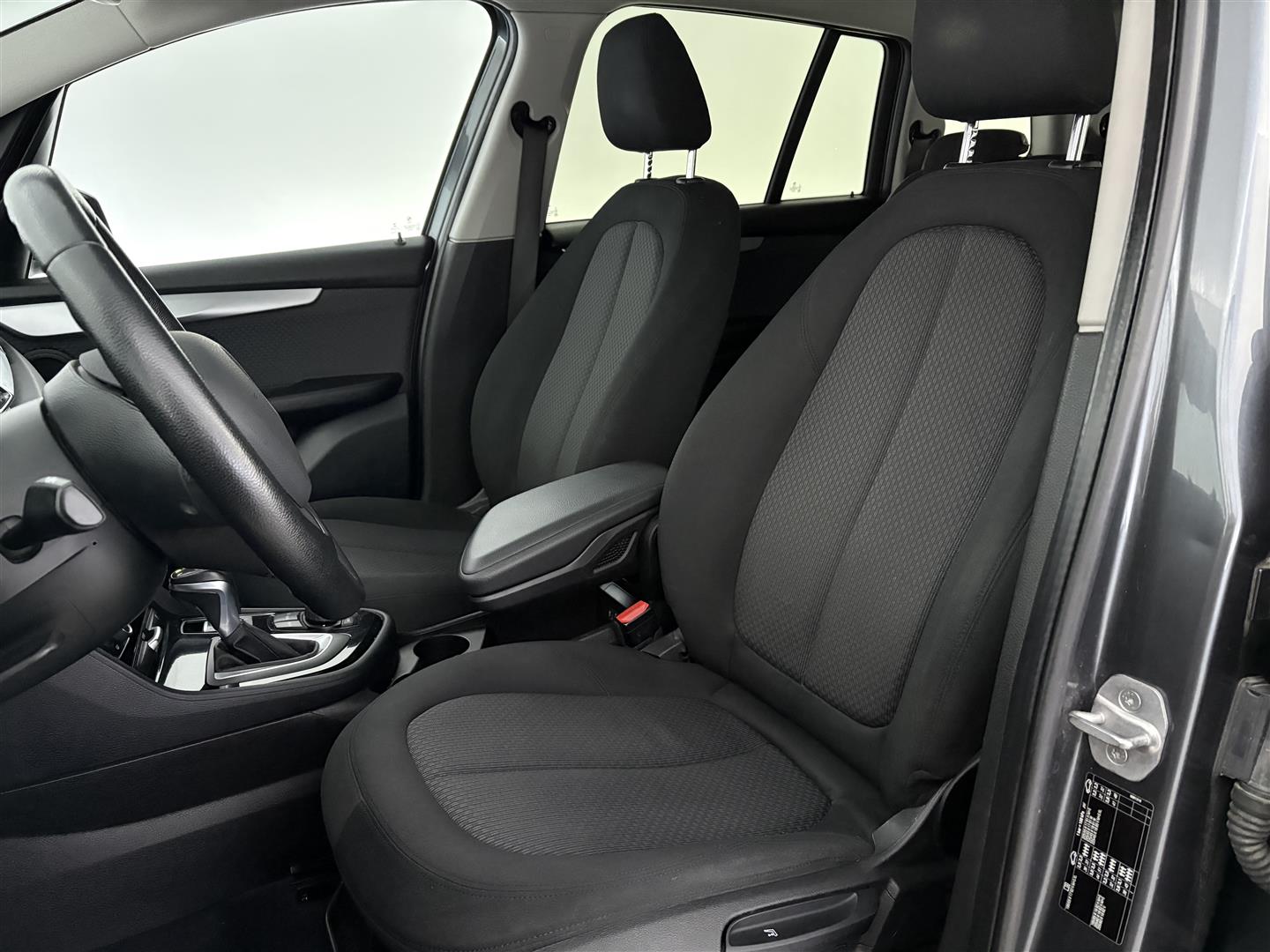 BMW 218 2017