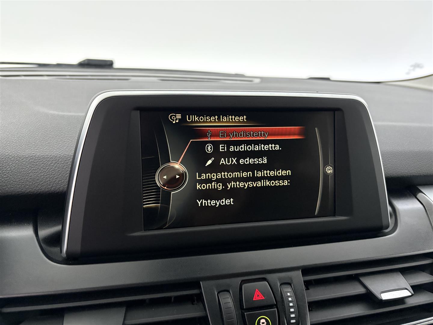 BMW 218 2017