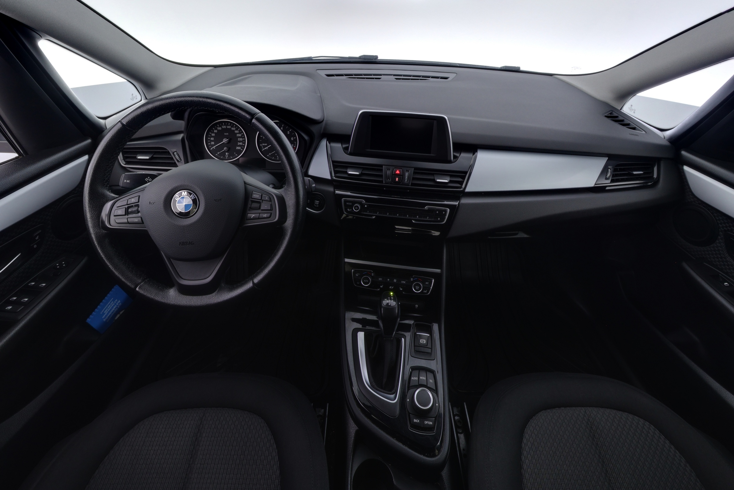 BMW 218 2017