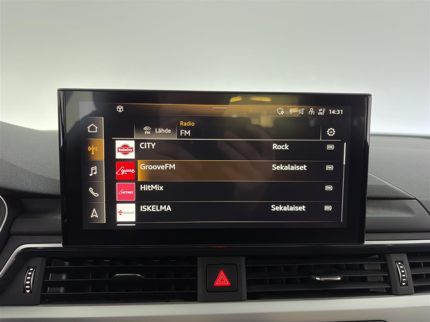 AUDI A4 2020