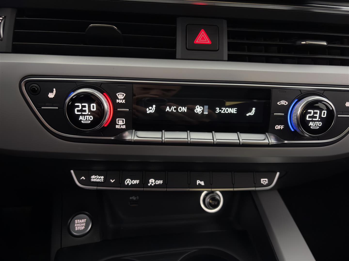 AUDI A4 2020