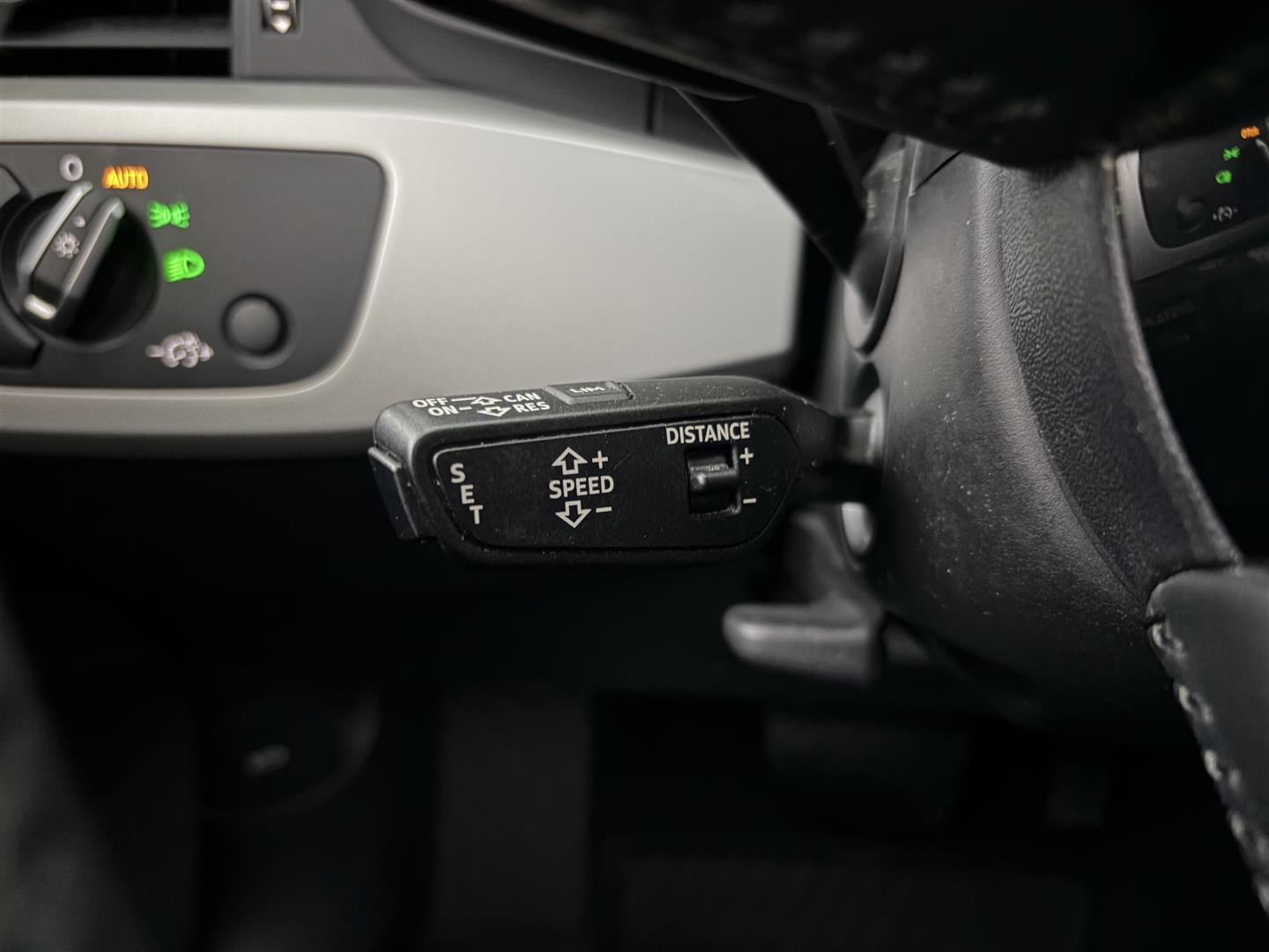 AUDI A4 2020