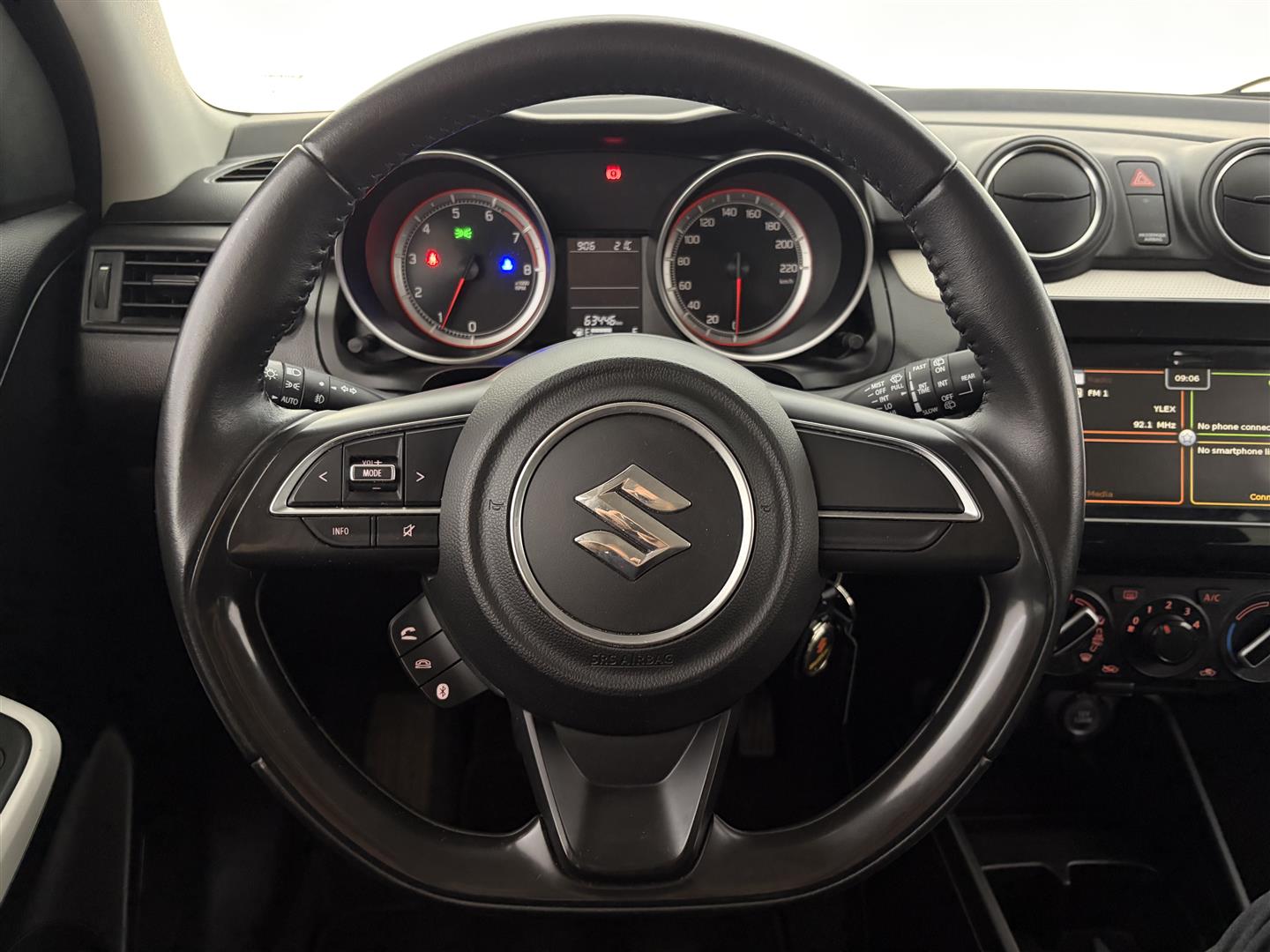 SUZUKI Swift 2017