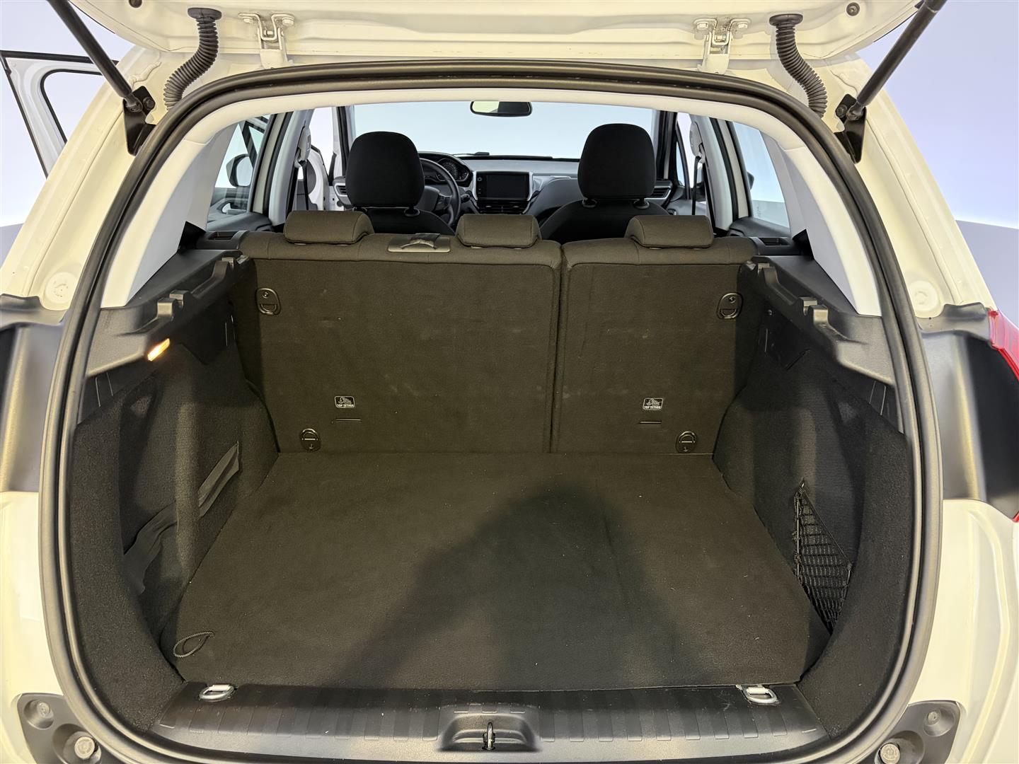 PEUGEOT 2008 2018