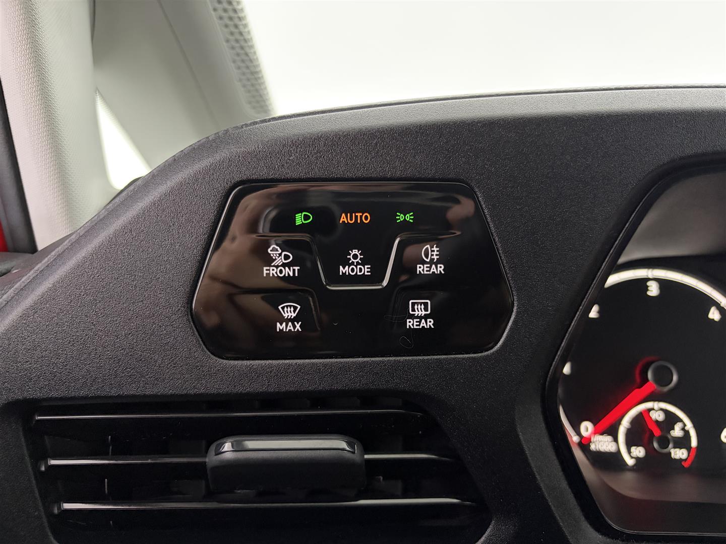 VOLKSWAGEN Caddy 2023