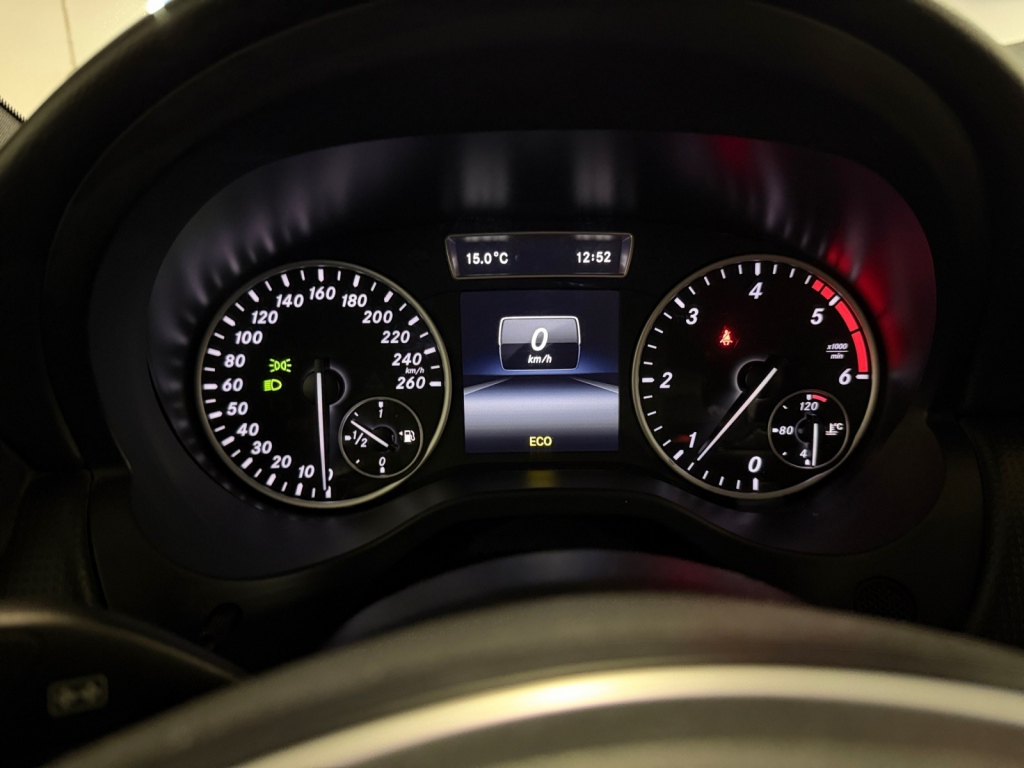 MERCEDES-BENZ A 2014