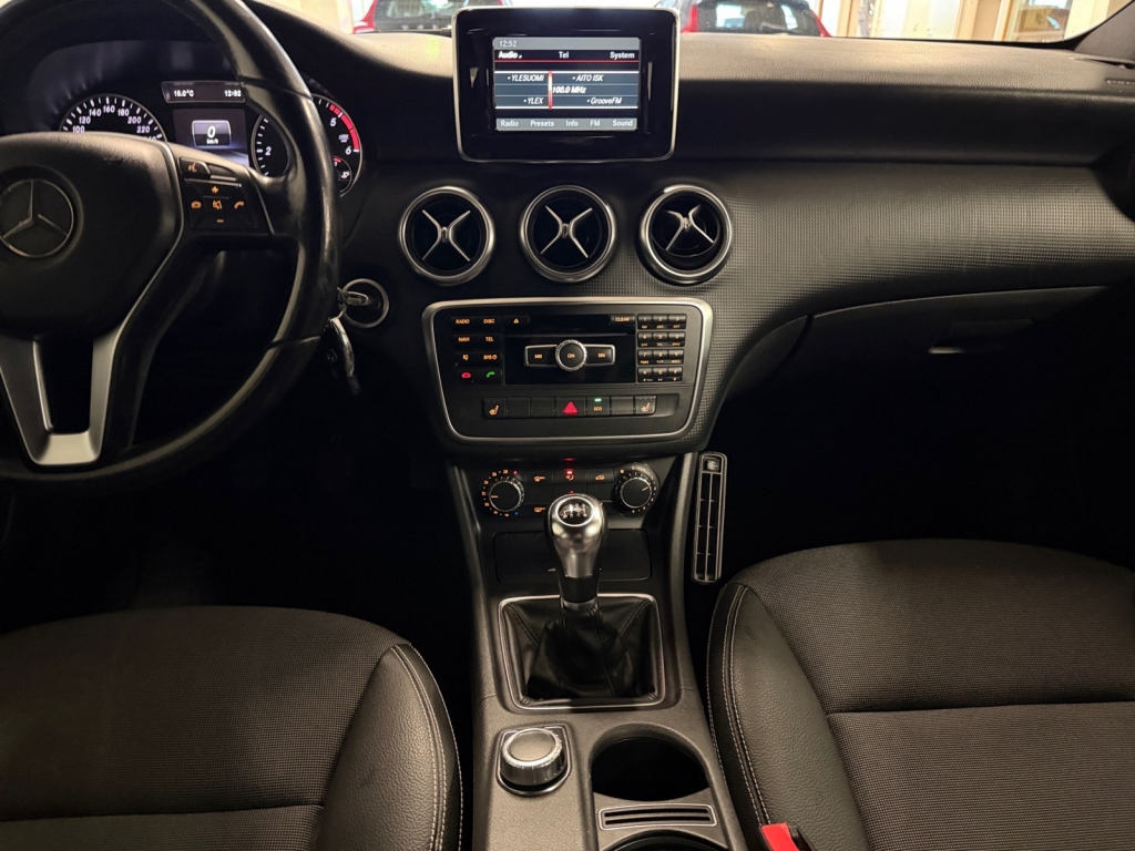 MERCEDES-BENZ A 2014