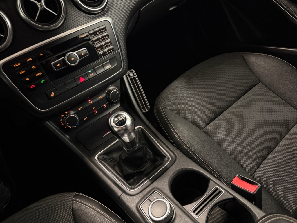 MERCEDES-BENZ A 2014