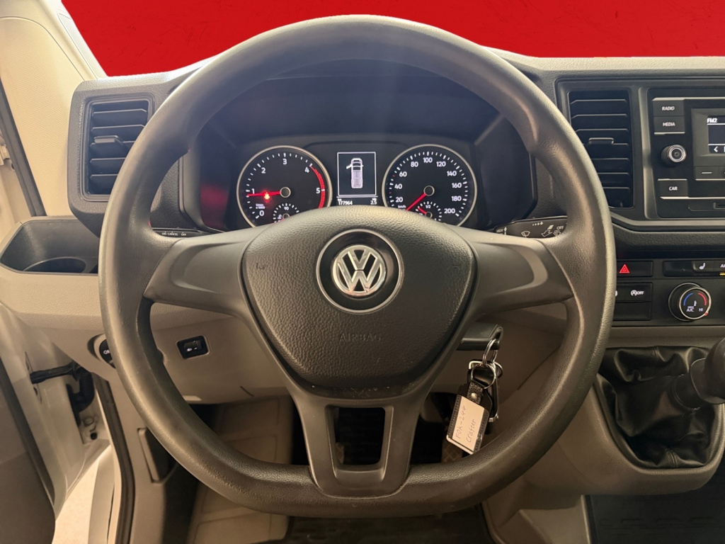 VOLKSWAGEN Crafter 13