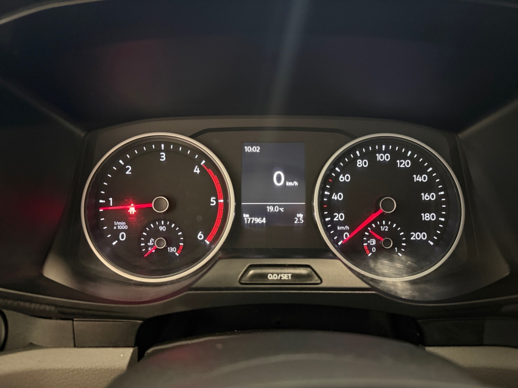 VOLKSWAGEN Crafter 14