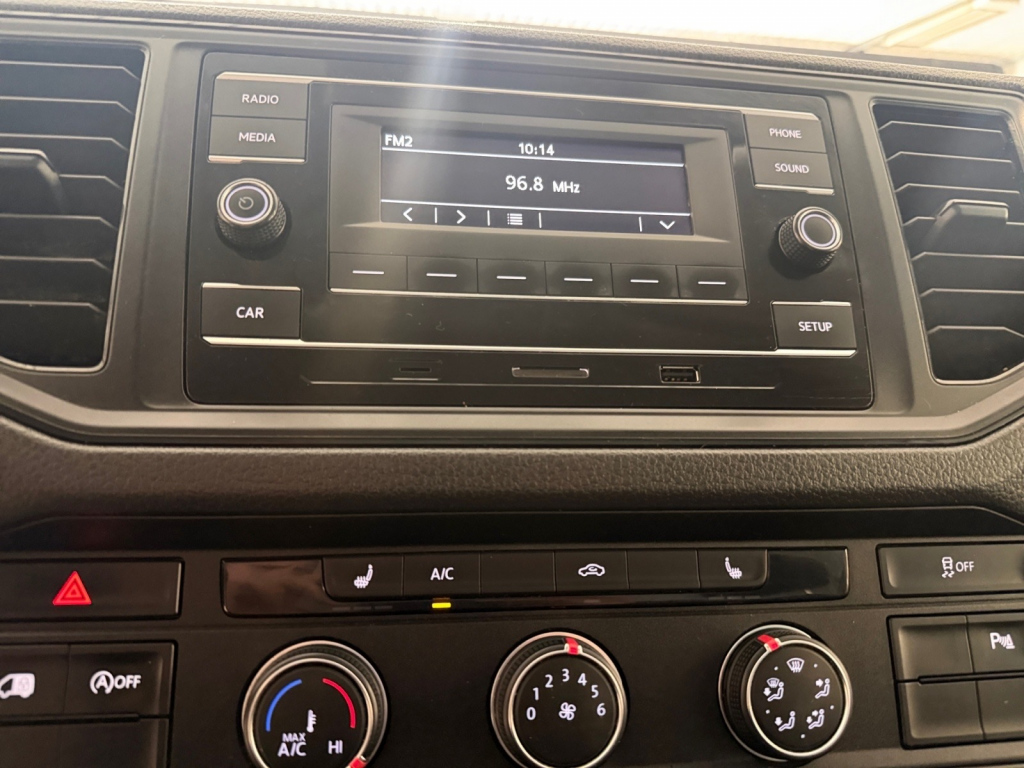VOLKSWAGEN Crafter 21