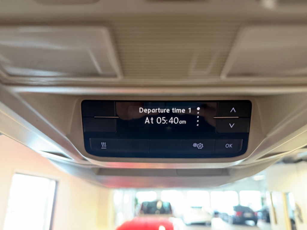 VOLKSWAGEN Crafter 23