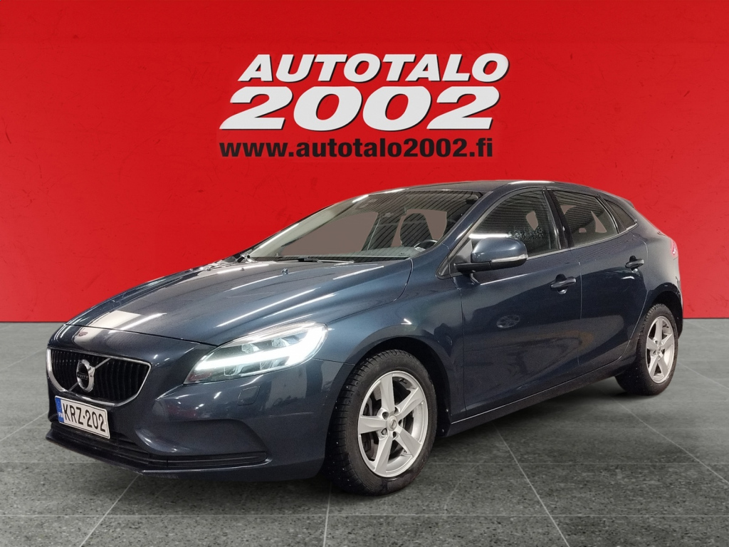 VOLVO V40 2017