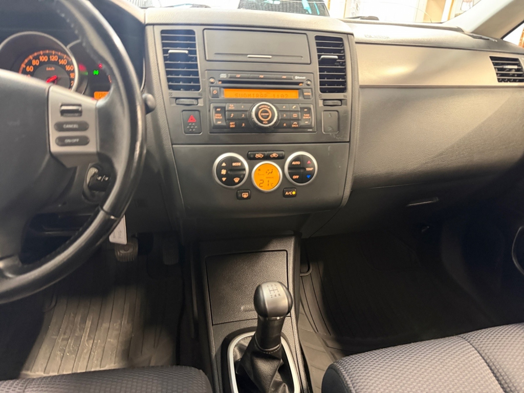 NISSAN Tiida 15