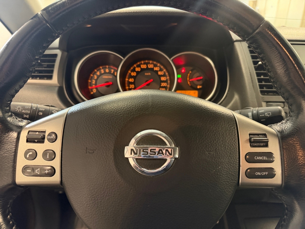 NISSAN Tiida 21