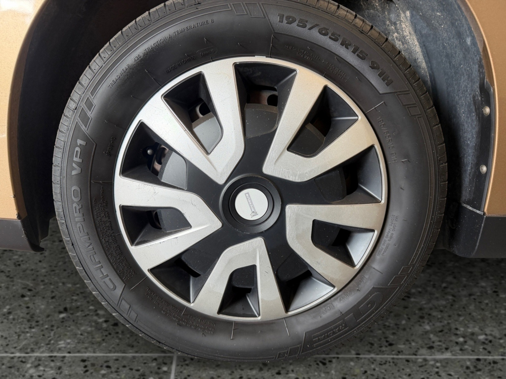 NISSAN Tiida 9