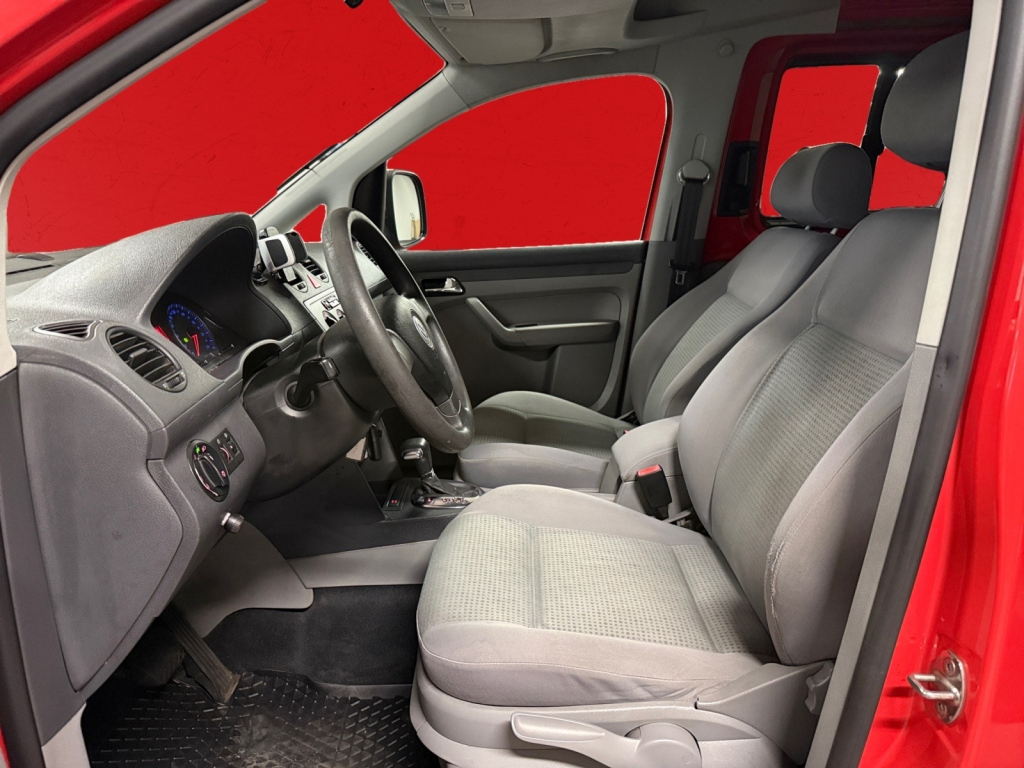 VOLKSWAGEN Caddy 10