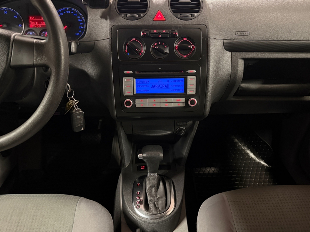 VOLKSWAGEN Caddy 15