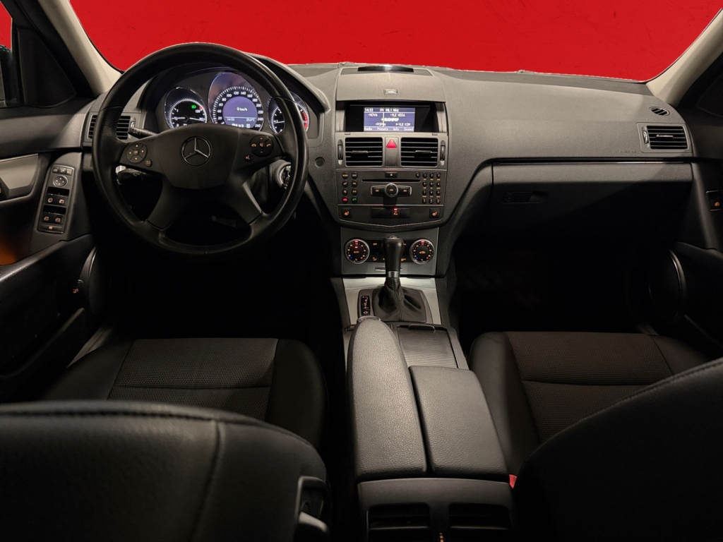 MERCEDES-BENZ C 2010