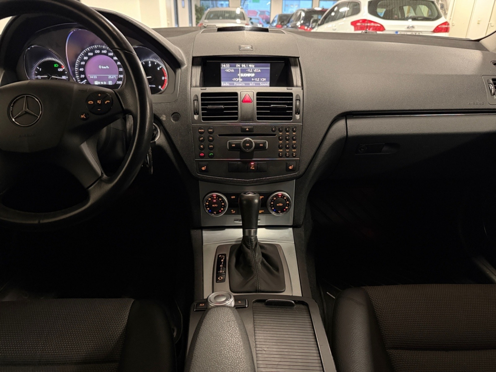MERCEDES-BENZ C 2010