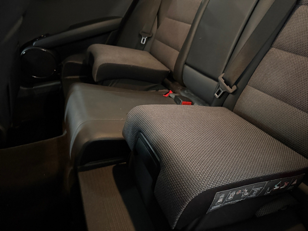 MERCEDES-BENZ C 2010