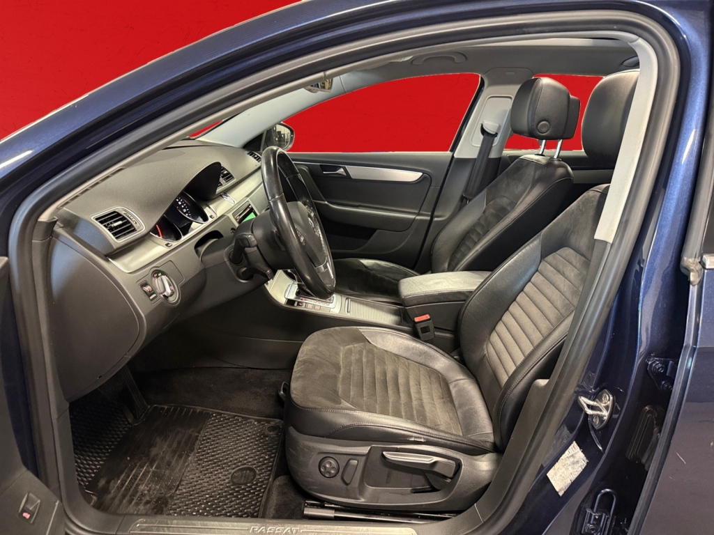 VOLKSWAGEN Passat 2013