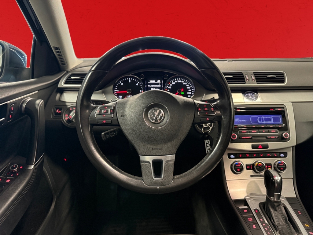 VOLKSWAGEN Passat 2013