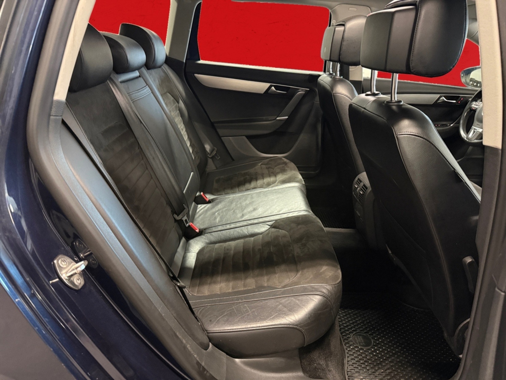 VOLKSWAGEN Passat 2013