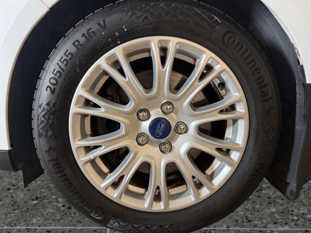 FORD C-Max 9