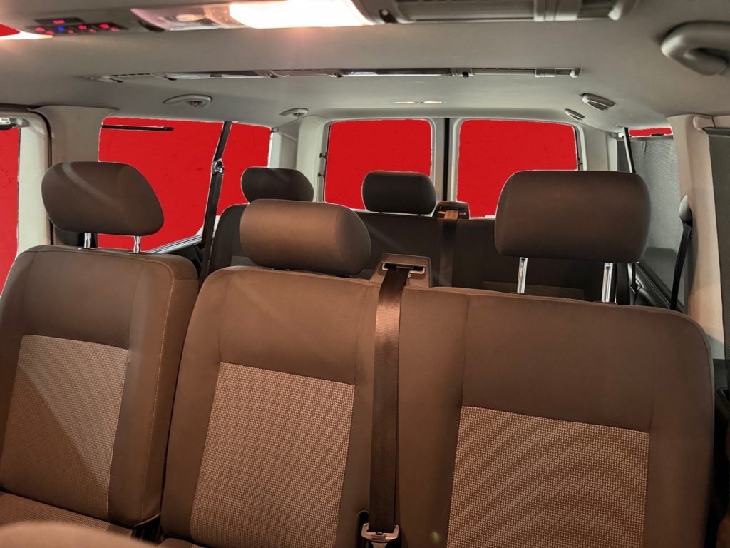 VOLKSWAGEN Caravelle 16