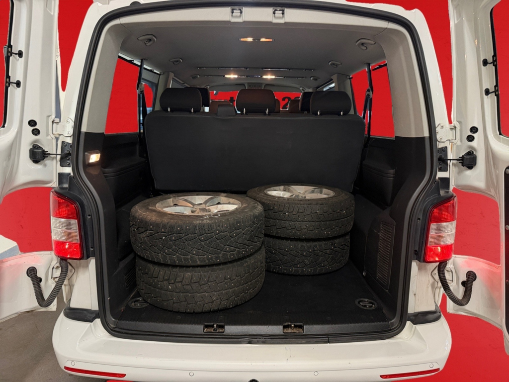 VOLKSWAGEN Caravelle 19