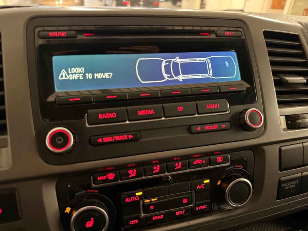 VOLKSWAGEN Caravelle 20
