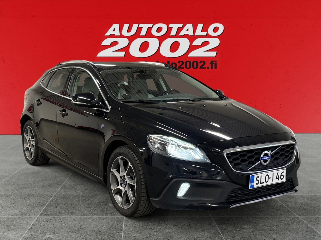 VOLVO V40 Cross Country 2015