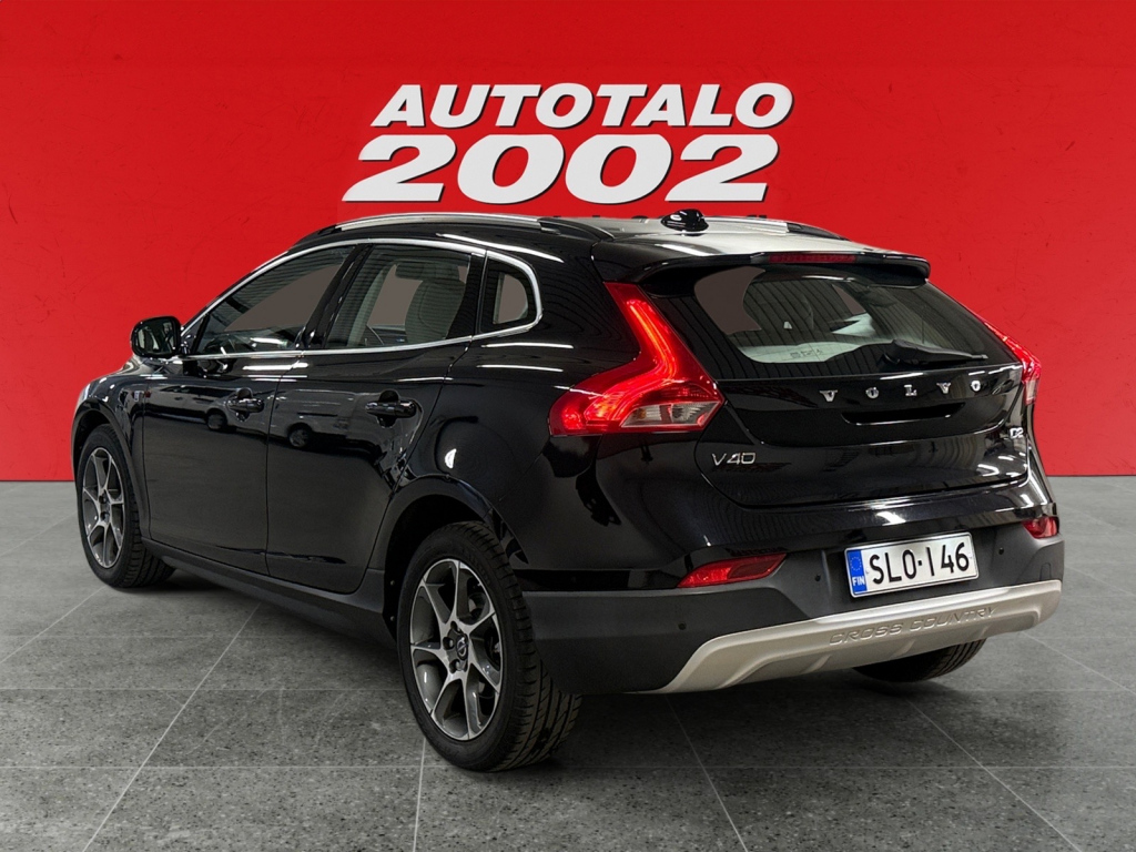 VOLVO V40 Cross Country 2015