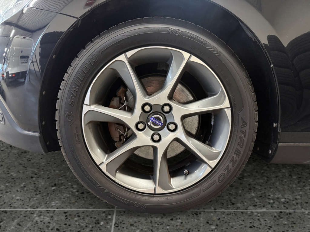 VOLVO V40 Cross Country 2015