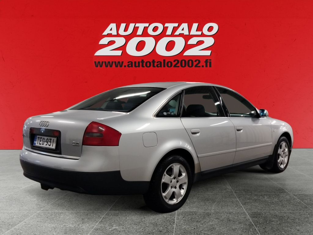 AUDI A6 2001