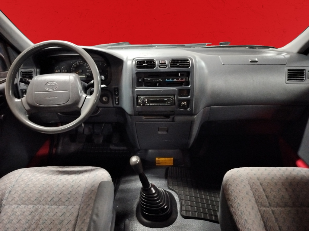 TOYOTA Hiace 2006