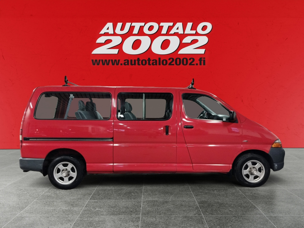 TOYOTA Hiace 2006