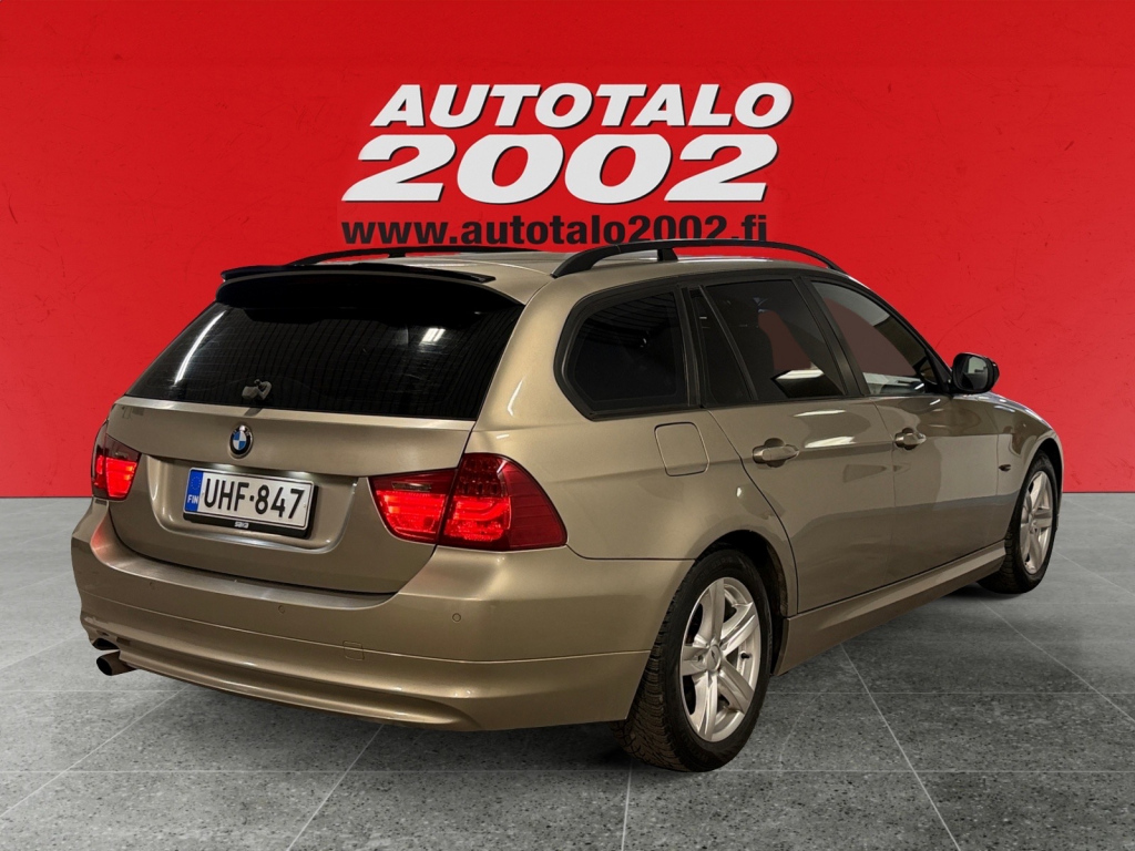 BMW 318 2010