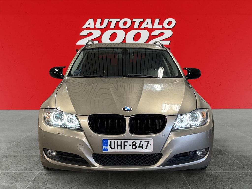 BMW 318 2010
