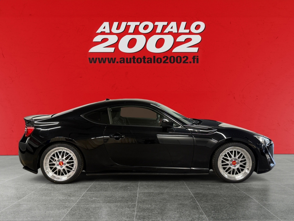 TOYOTA GT86 2